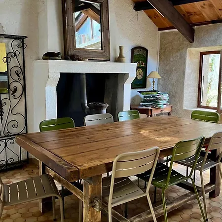 Maison De Atypique Au Coeur De La Campagne A 10 Mn De La