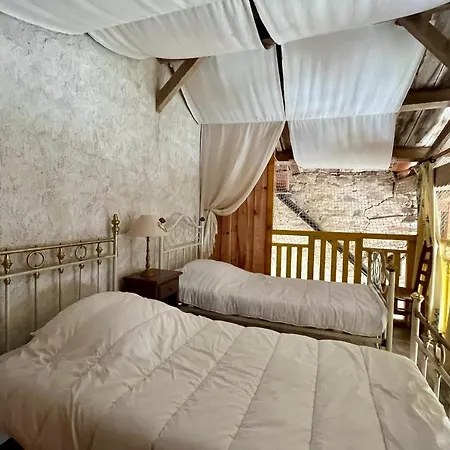 Maison De Atypique Au Coeur De La Campagne A 10 Mn De La